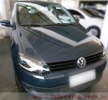 Volkswagen Fox 1.0 MI 8V FLEX 4P MANUAL P Cinza Flex