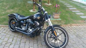 Harley Davidson breakout ano  - Motos - Parque do Imbui, Teresópolis | OLX
