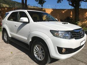 Toyota Hilux Sw com km,  - Carros - Vargem Grande, Rio de Janeiro | OLX