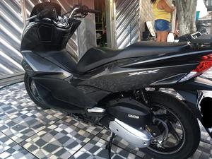Pcx muito nova "na garantia",  - Motos - Jardim Meriti, São João de Meriti | OLX