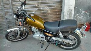 Vendo moto susuki intrude 125 completa pra trabalhar,  - Motos - Peixoto, Nova Iguaçu | OLX
