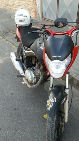 Troco moto titânio  doc ok em meu nome,  - Motos - São Domingos, Niterói | OLX