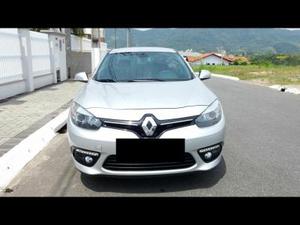 Renault Fluence v Hi-flex Dynamique X-tronic  em