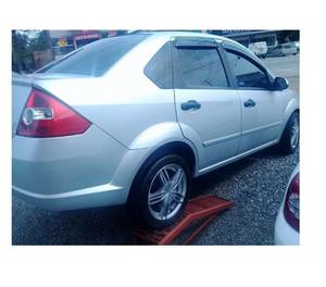 FIESTA SEDAN COMPLETO 