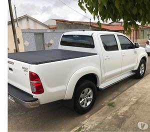 Toyota Hilux Cabine Dupla com pacelas de R$ 