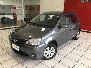 Toyota Etios 1.5 Xs 16v Flex 4p Manual  em Blumenau R$