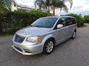 CHRYSLER TOWN & COUNTRY LIMITED  V6 AUT.  -  | OLX