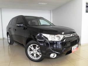 Mitsubishi Outlander v