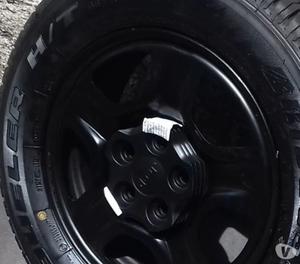 jogo de rodas e pneus novos jeep renegade 