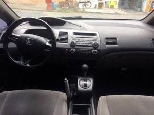 Honda Civic 1.8 Lxs 16v Flex 4p Automático  em Blumenau