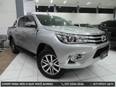 Toyota Hilux 2.8 Srx 4x4 Cd 16v Diesel 4p Automático 