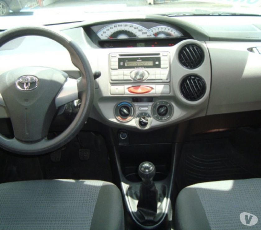 Etios Xs Sedan - Completo