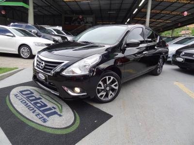 Nissan Versa v Flexstart Unique 4p Manual  em