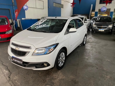 CHEVROLET ONIX 1.4 FLEX LT - BRANCO - 