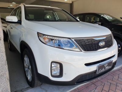 KIA SORENTO 2.4 4X2 AUT. - BRANCO - 